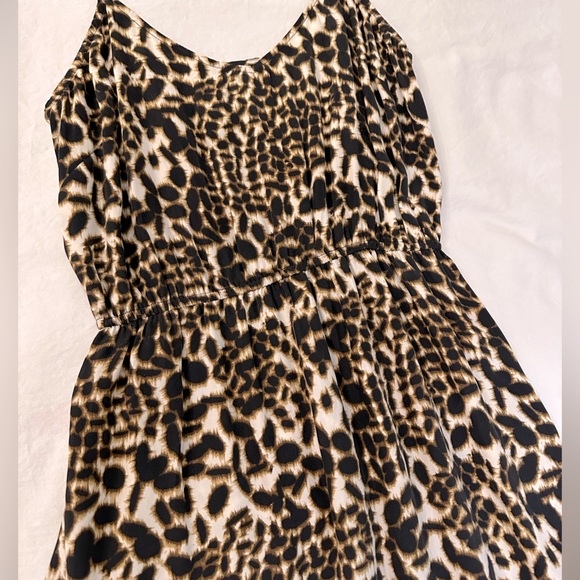Twelfth Street by Cynthia Vincent 100% Silk leopard maxi dress - Picture 8 of 11